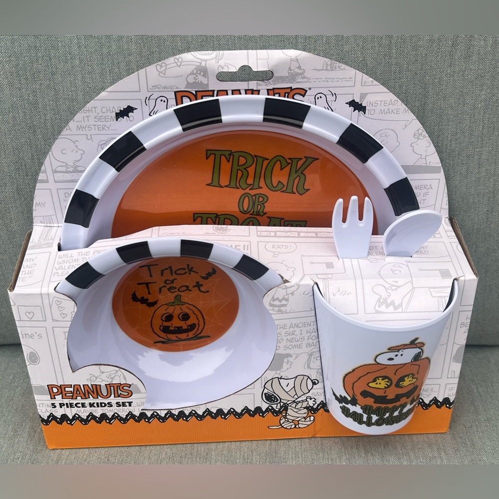 Peanuts Trick or Treat Kids Dinner Set - Black, White, Orange NIB